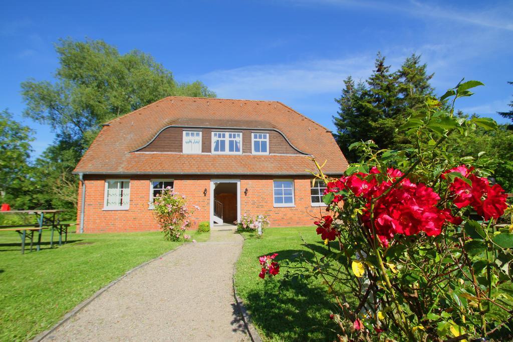 Hotel Alt Wittower Krug Wiek auf Rügen 외부 사진