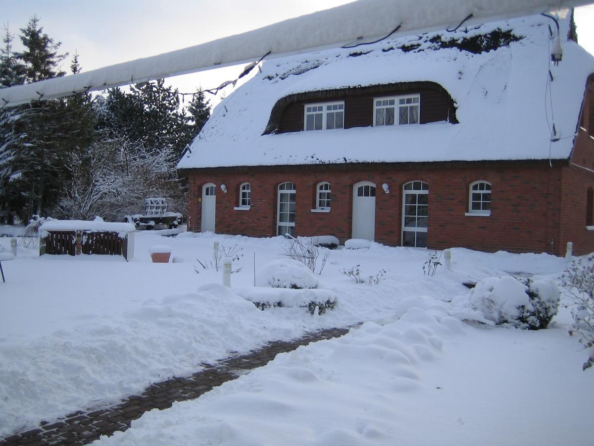 Hotel Alt Wittower Krug Wiek auf Rügen 외부 사진