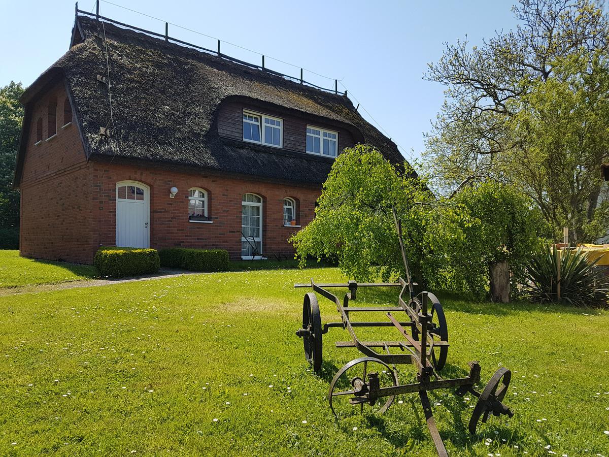 Hotel Alt Wittower Krug Wiek auf Rügen 외부 사진