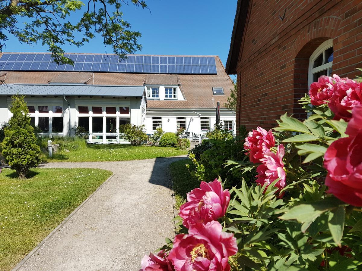 Hotel Alt Wittower Krug Wiek auf Rügen 외부 사진